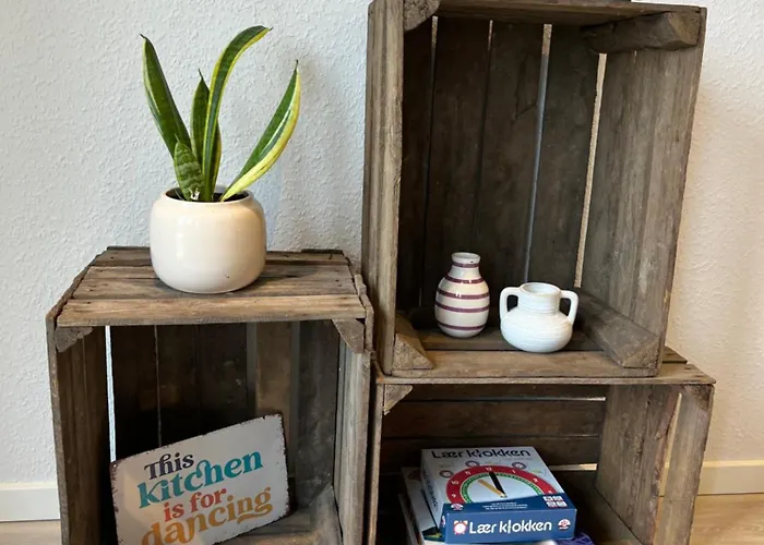 Apartman Of Bricks 6 *