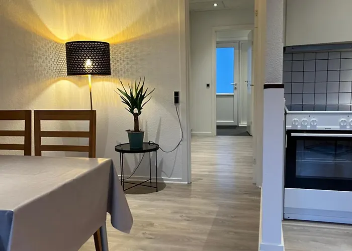 Apartman Of Bricks 6 *